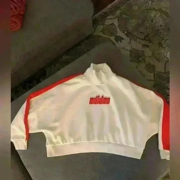 Adidas Woman’s cropped sweatshirt size M - Picture 4 of 7